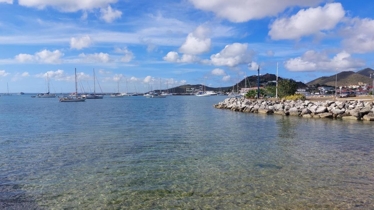 Appartement Pieds Dans L'Eau Vue Mer Acces Plage Et Piscine Marigot  Eksteriør billede