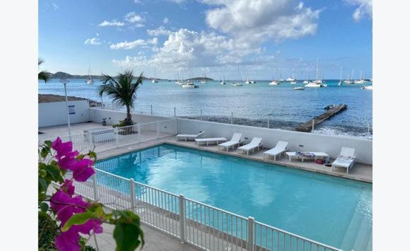 Appartement Pieds Dans L'Eau Vue Mer Acces Plage Et Piscine Marigot  Eksteriør billede